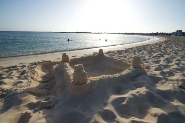 Flower Beach Suite 8 Плая Онда Екстериор снимка